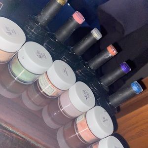 Sparkle & Co nail set…. Included 8 gel colors and 10 dip powder